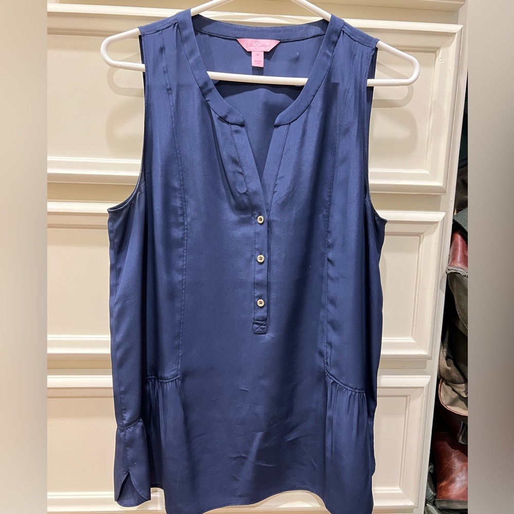 Lilly Pulitzer navy blue silk top, size medium